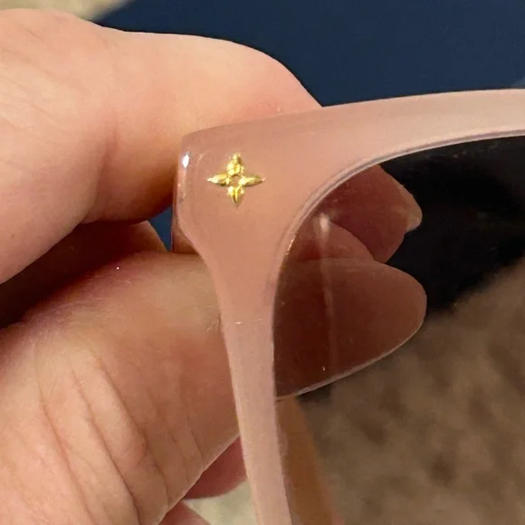 Louis Vuitton Light Cat Eye Sunglasses pink! Z1658W - Picture 9 of 16